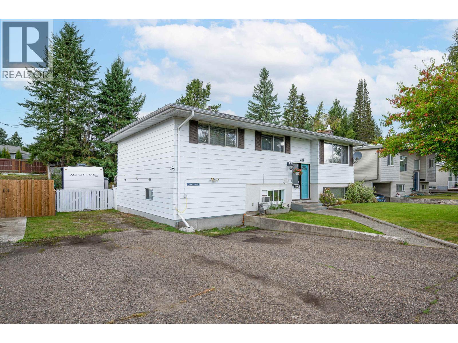 455 N Patterson Street, Prince George, British Columbia  V2M 3J3 - Photo 1 - R3159448