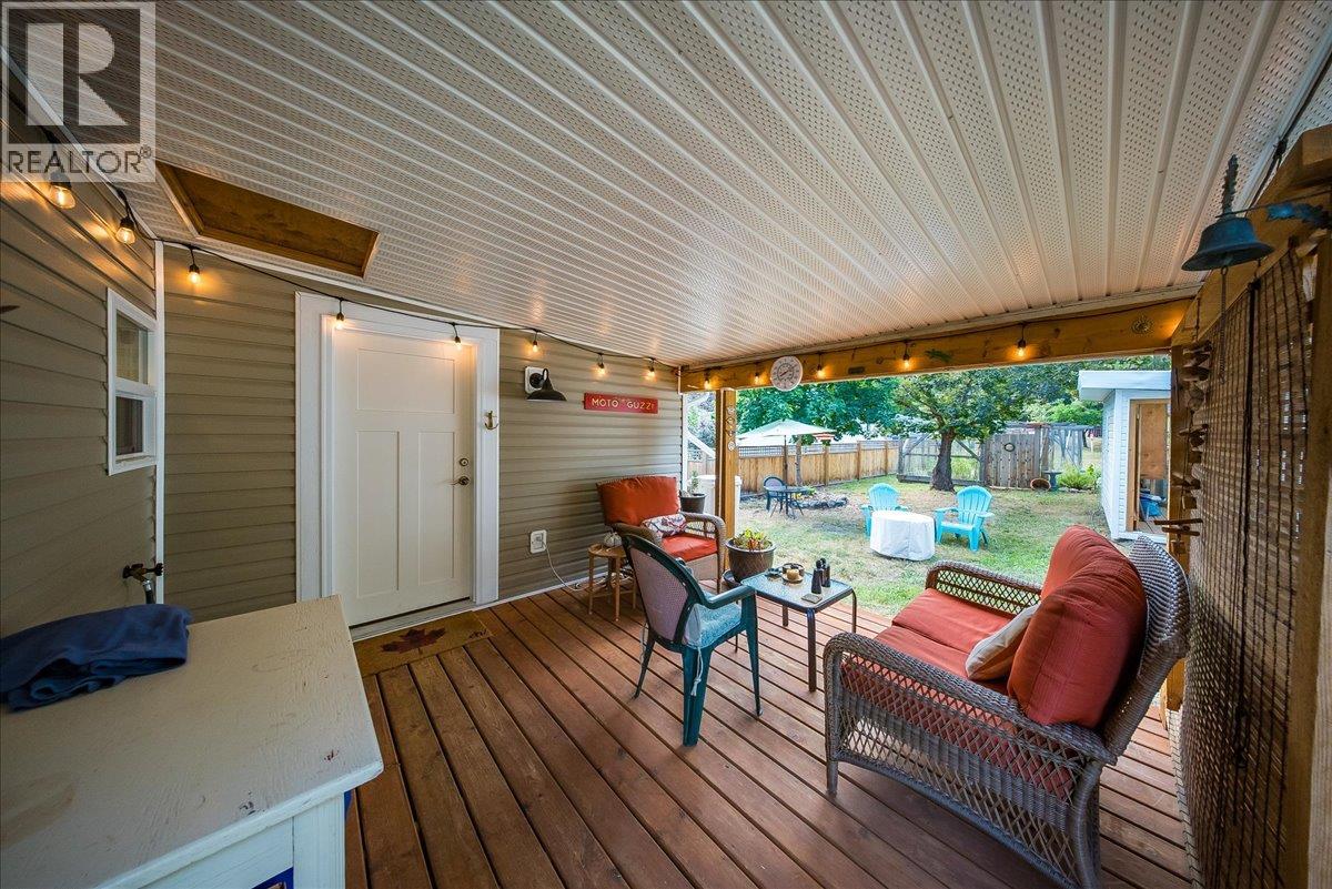 91 Holmes Road, Christina Lake, British Columbia  V0H 1E0 - Photo 43 - 10399080