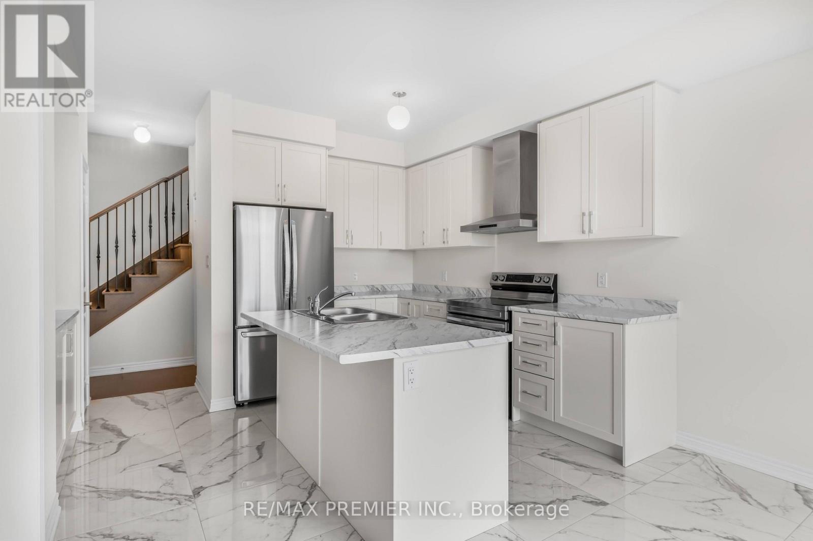 1375 Klondike Court, Oshawa, Ontario  L1L 0T1 - Photo 9 - E13722030