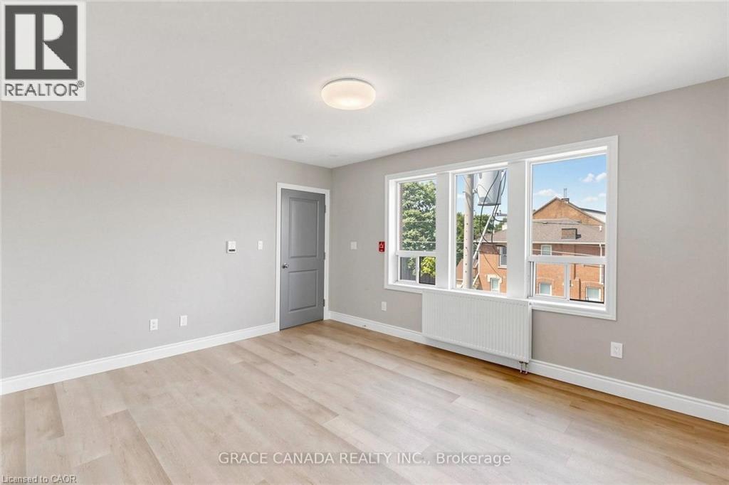71 Sanford Avenue S, Hamilton, Ontario  L8M 2G7 - Photo 2 - 40859249