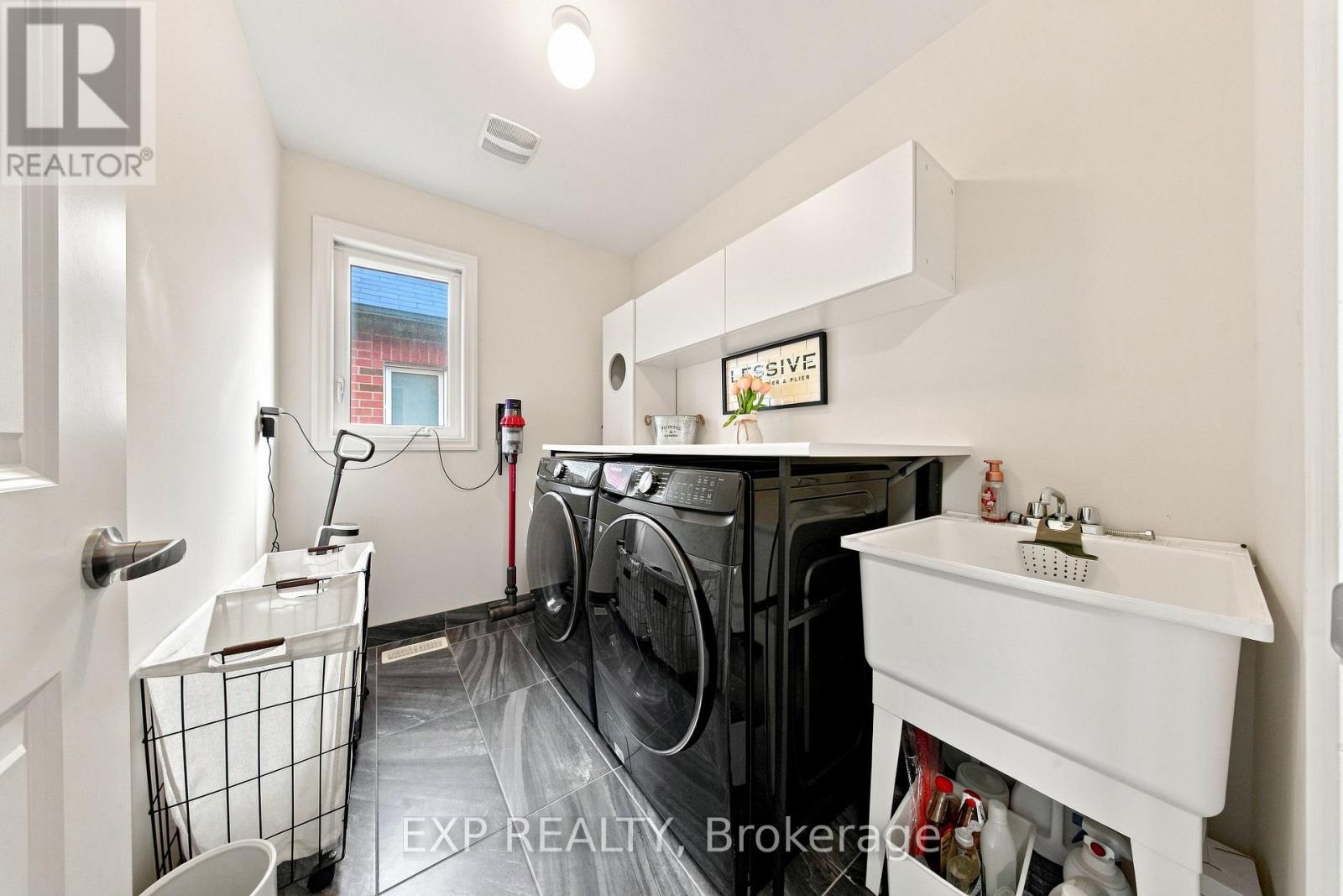 39 Purdy Place, Clarington, Ontario  L1C 0V2 - Photo 24 - E13725186