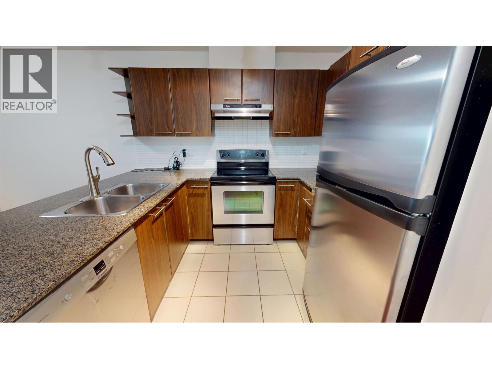 106 4788 Brentwood Drive, Burnaby, British Columbia V5C 0C5 - Photo 8 - R3159224