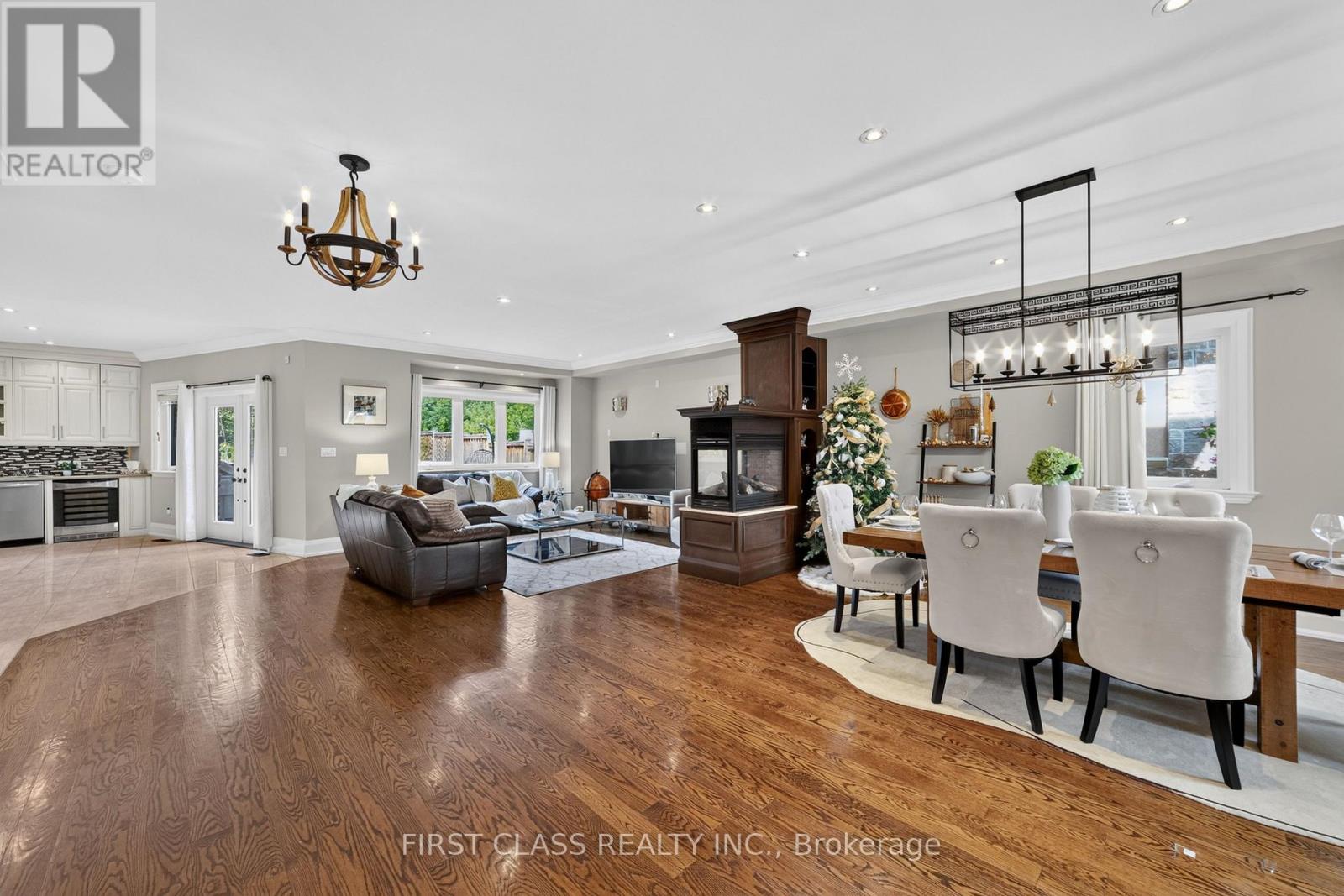 302 Brookside Road, Richmond Hill, Ontario  L4C 0K8 - Photo 10 - N13725174