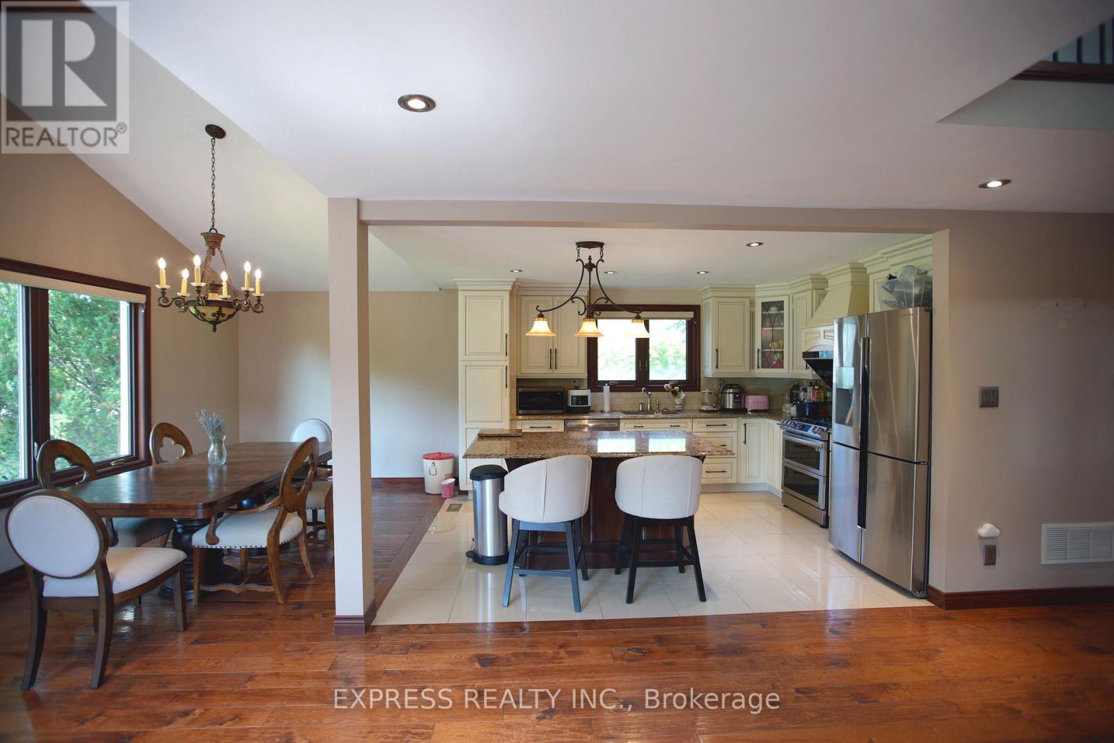 506 Falgarwood Drive, Oakville, Ontario  L6H 1N3 - Photo 25 - W13725168