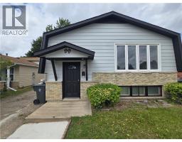 99 CLUTHE Crescent, Kitchener, Ontario