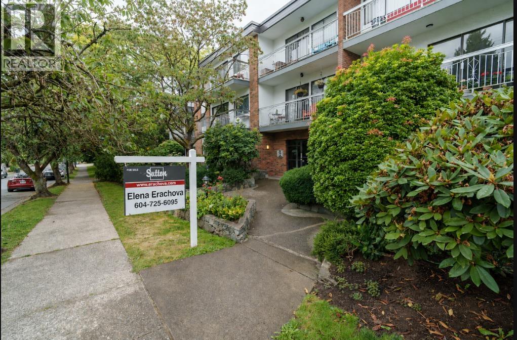 103 1950 W 8TH AVENUE, Vancouver, British Columbia