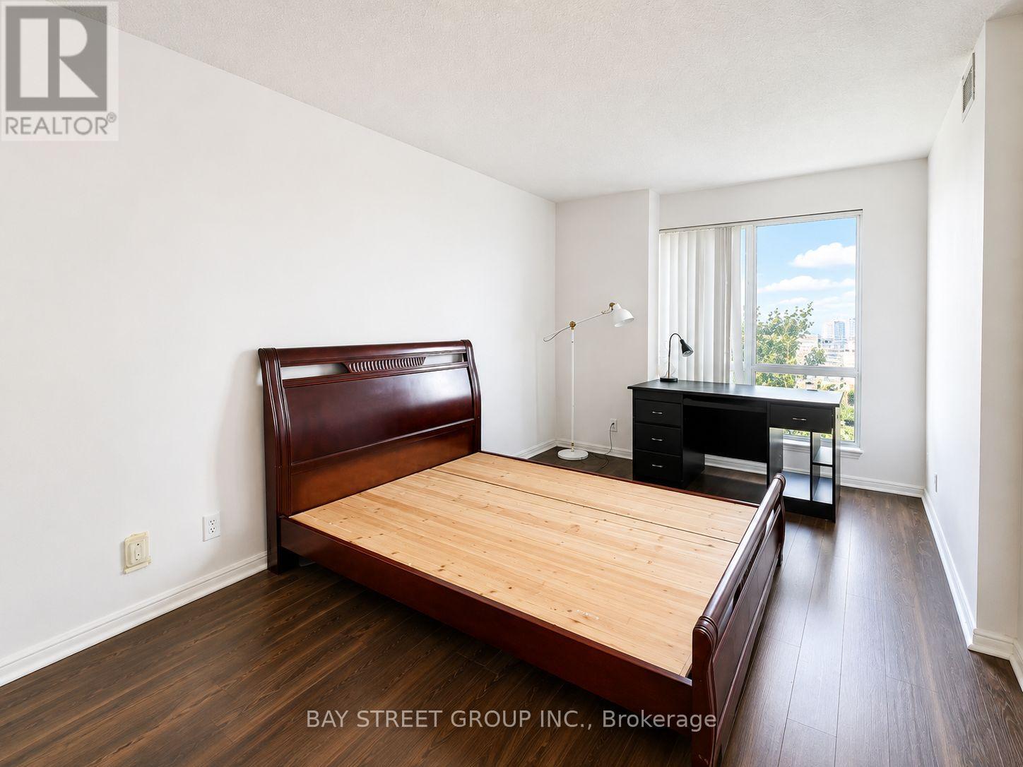 510 - 18 Lee Centre Drive, Toronto, Ontario  M1H 3H5 - Photo 6 - E13712548