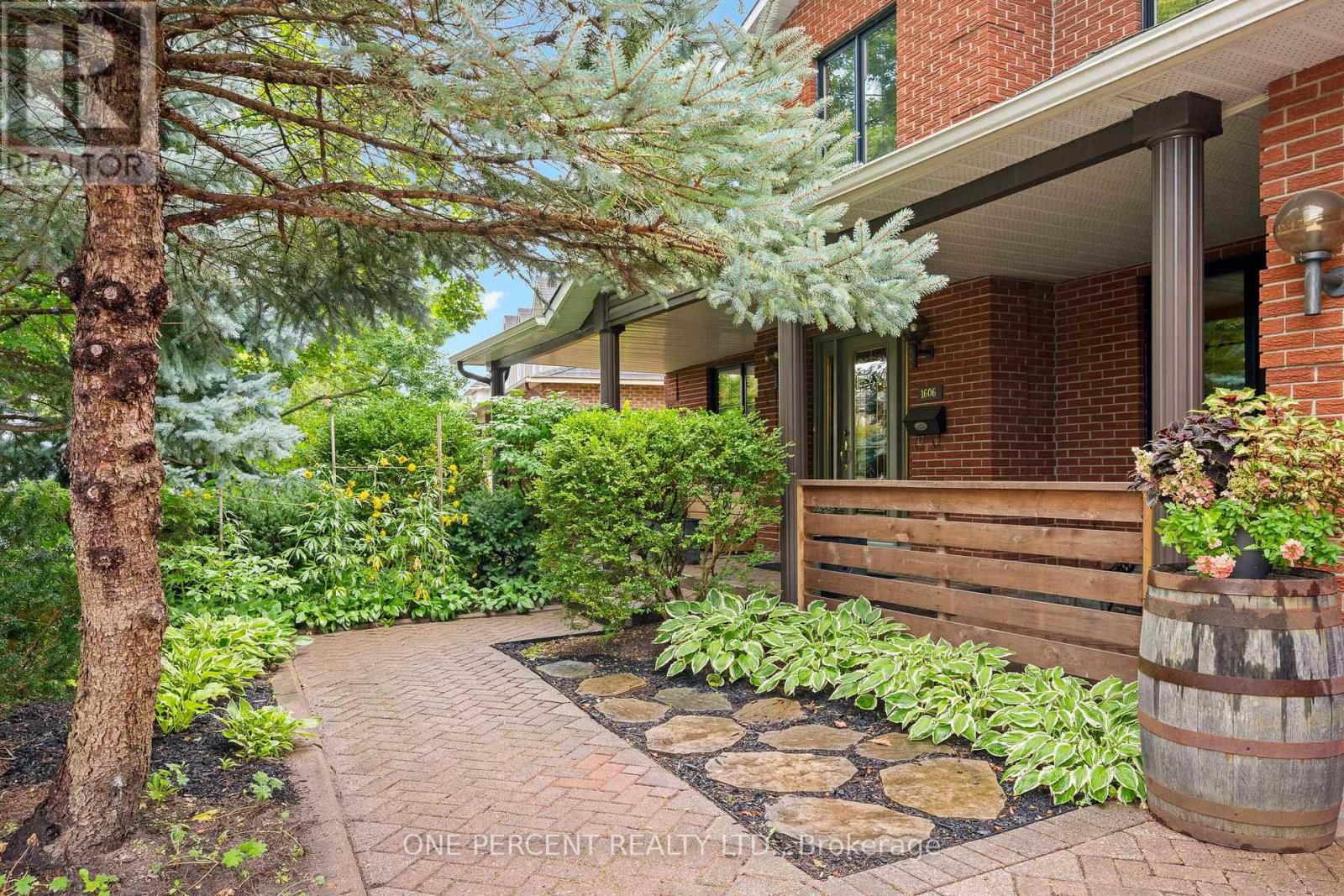 1606 Ortona Avenue, Ottawa, Ontario  K2C 1W5 - Photo 3 - X13725250
