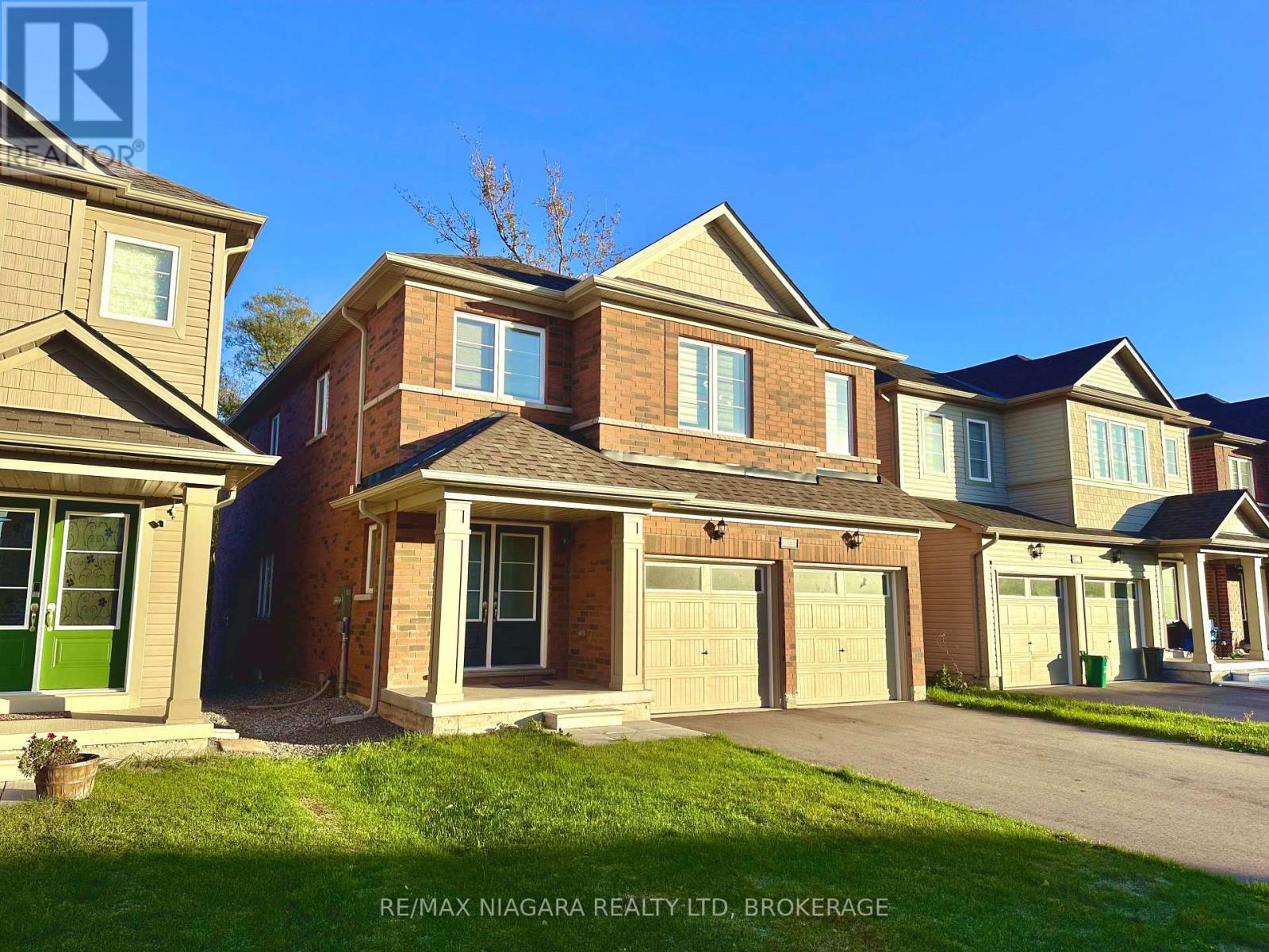 132 Cottonwood Crescent, Welland, Ontario  L3B 6C5 - Photo 2 - X13725220