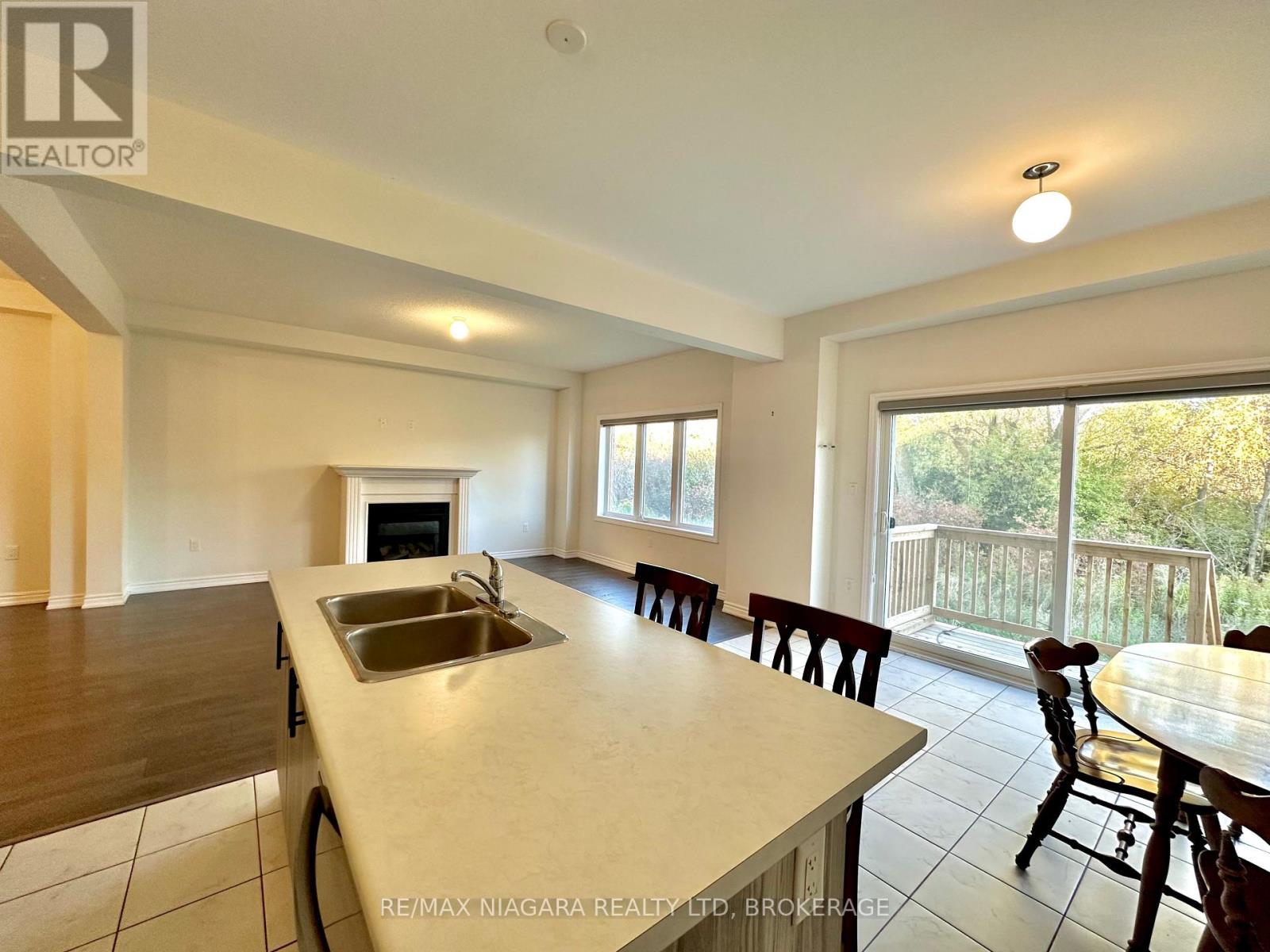 132 Cottonwood Crescent, Welland, Ontario  L3B 6C5 - Photo 7 - X13725220