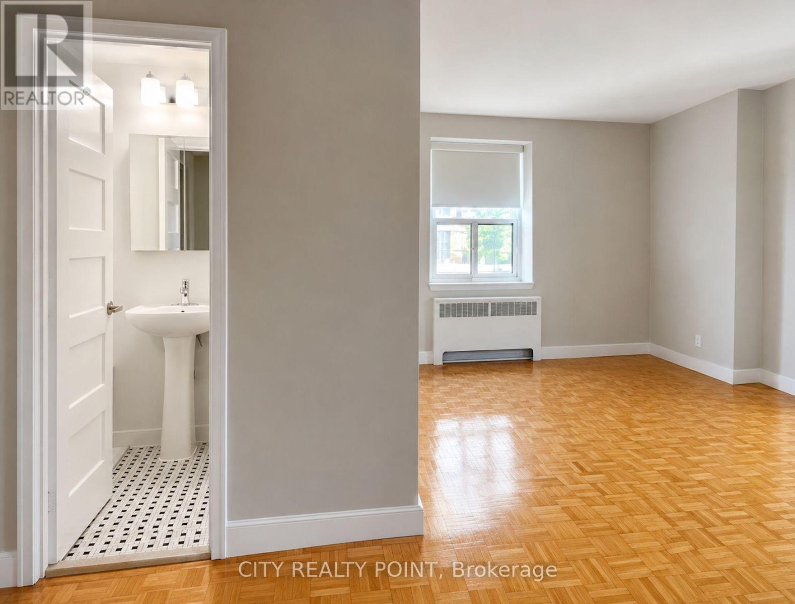 102 - 1291 Bayview Avenue N, Toronto, Ontario  M4G 2Z9 - Photo 2 - C13632412