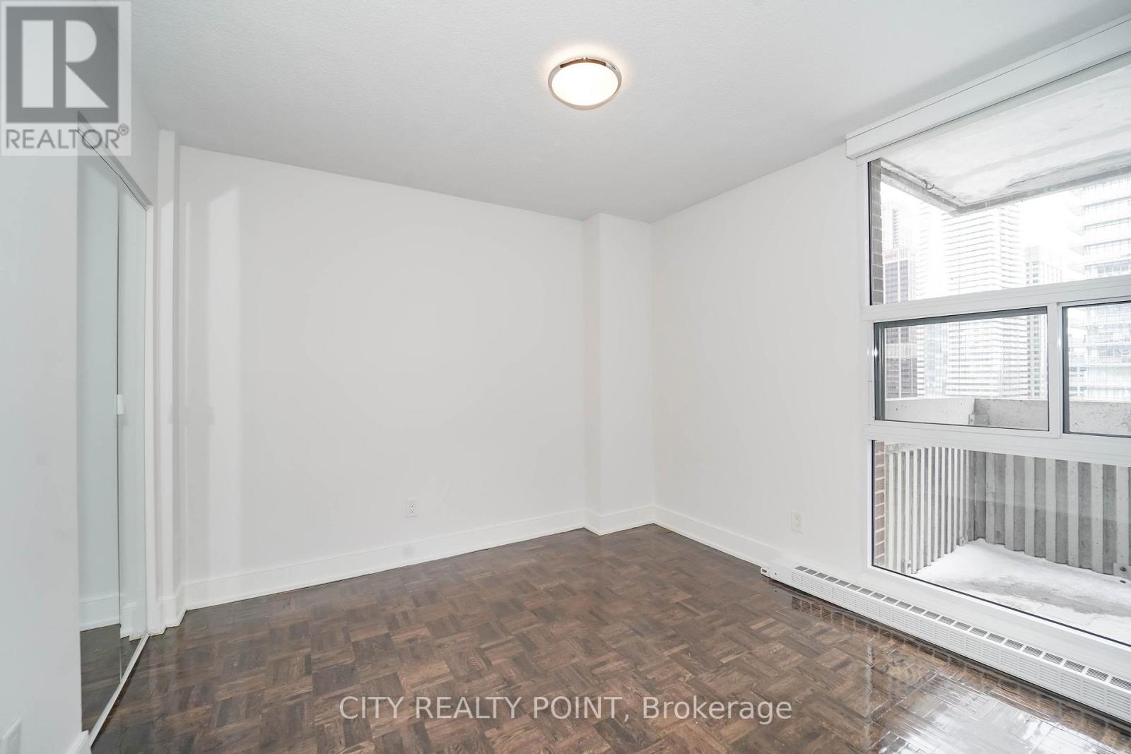 2606 - 33 Isabella Street, Toronto, Ontario M4Y 2P7 - Photo 10 - C13671332
