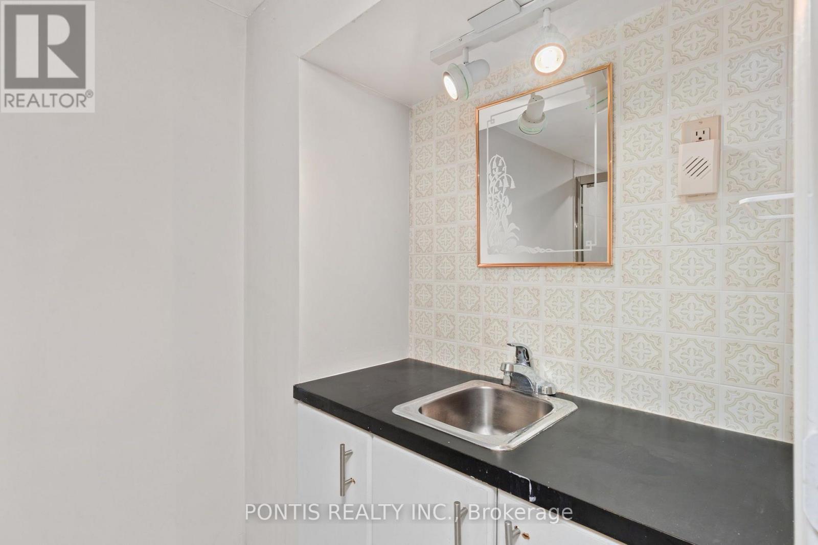 756 Cobblers Court, Pickering, Ontario  L1V 2Z3 - Photo 35 - E13725204