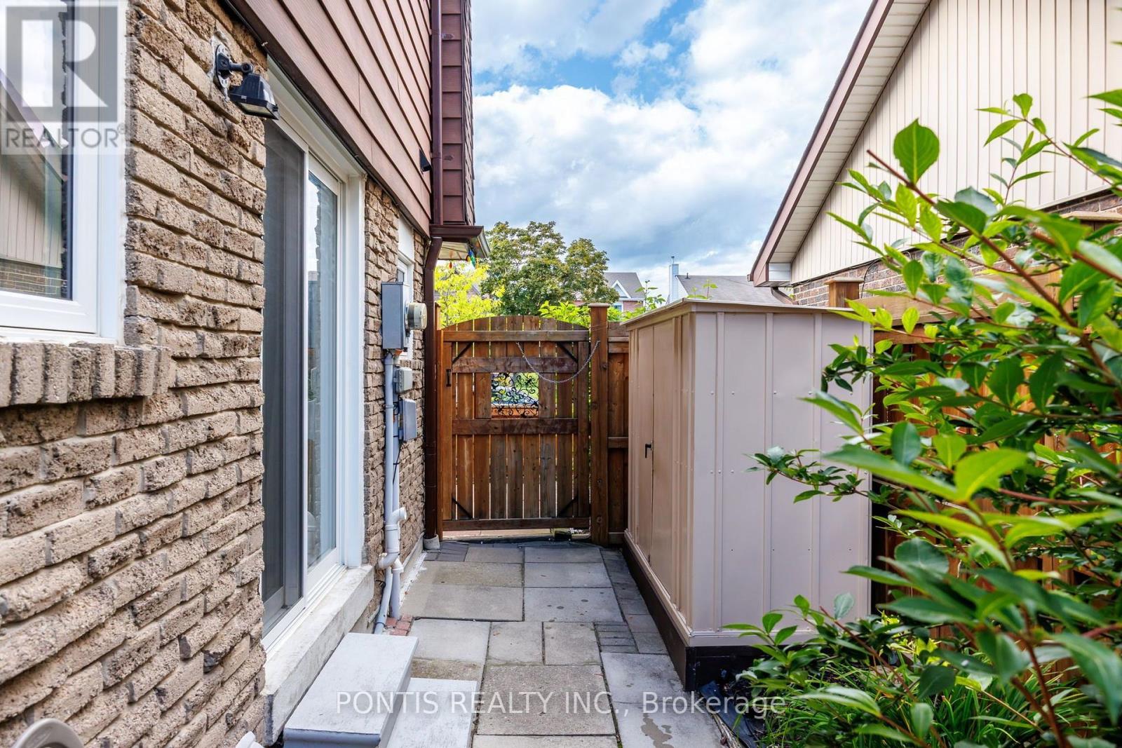 756 Cobblers Court, Pickering, Ontario  L1V 2Z3 - Photo 43 - E13725204