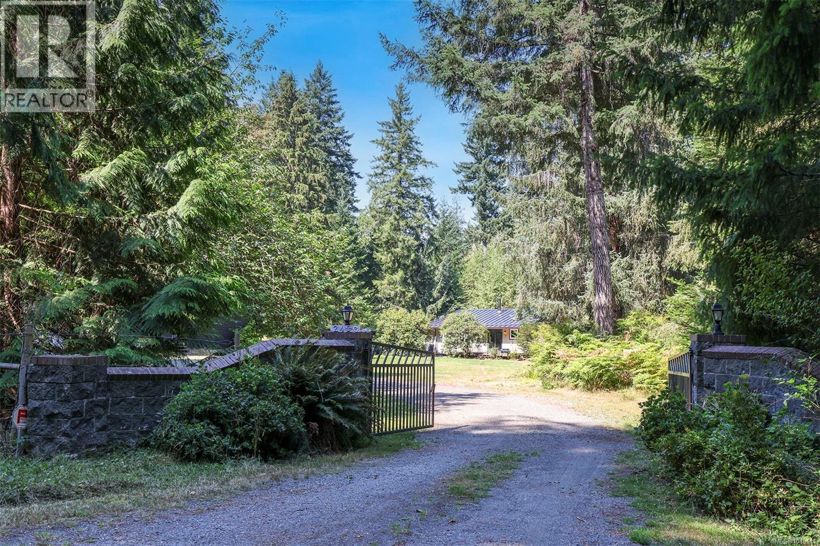 2400 Clark Rd, Courtenay, British Columbia