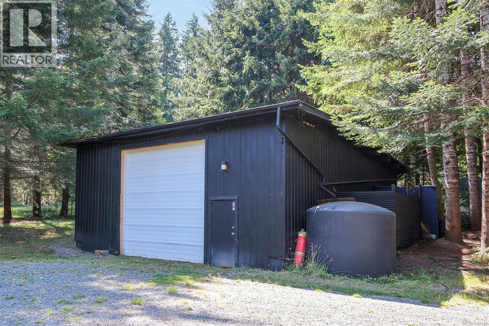 2400 Clark Rd, Courtenay, British Columbia  V9J 1T1 - Photo 39 - 1048141