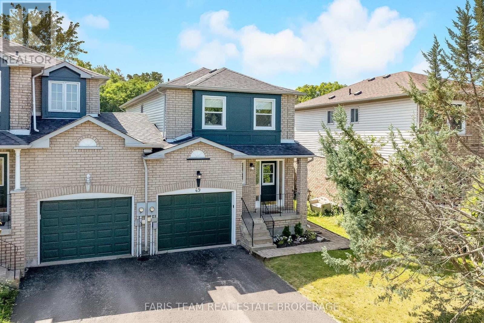49 CUNNINGHAM DRIVE, Barrie, Ontario