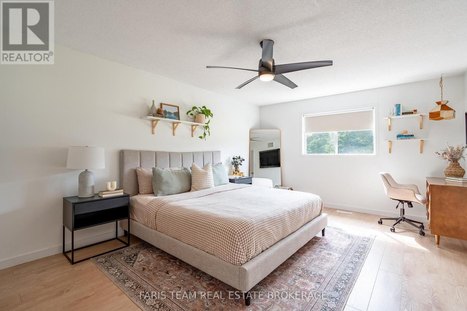 49 Cunningham Drive, Barrie (Ardagh), Ontario  L4N 8L4 - Photo 15 - S13725208