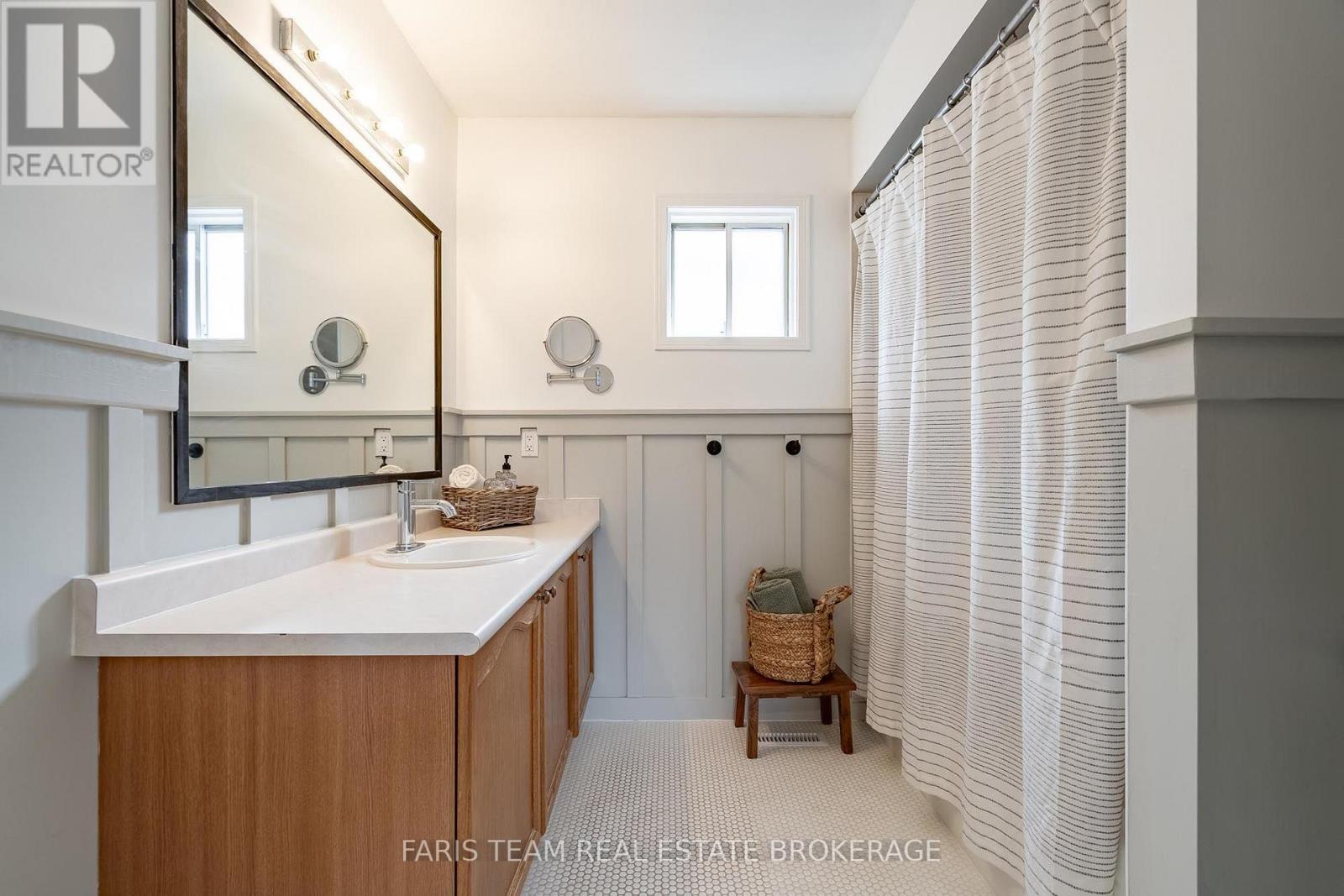 49 Cunningham Drive, Barrie (Ardagh), Ontario  L4N 8L4 - Photo 21 - S13725208