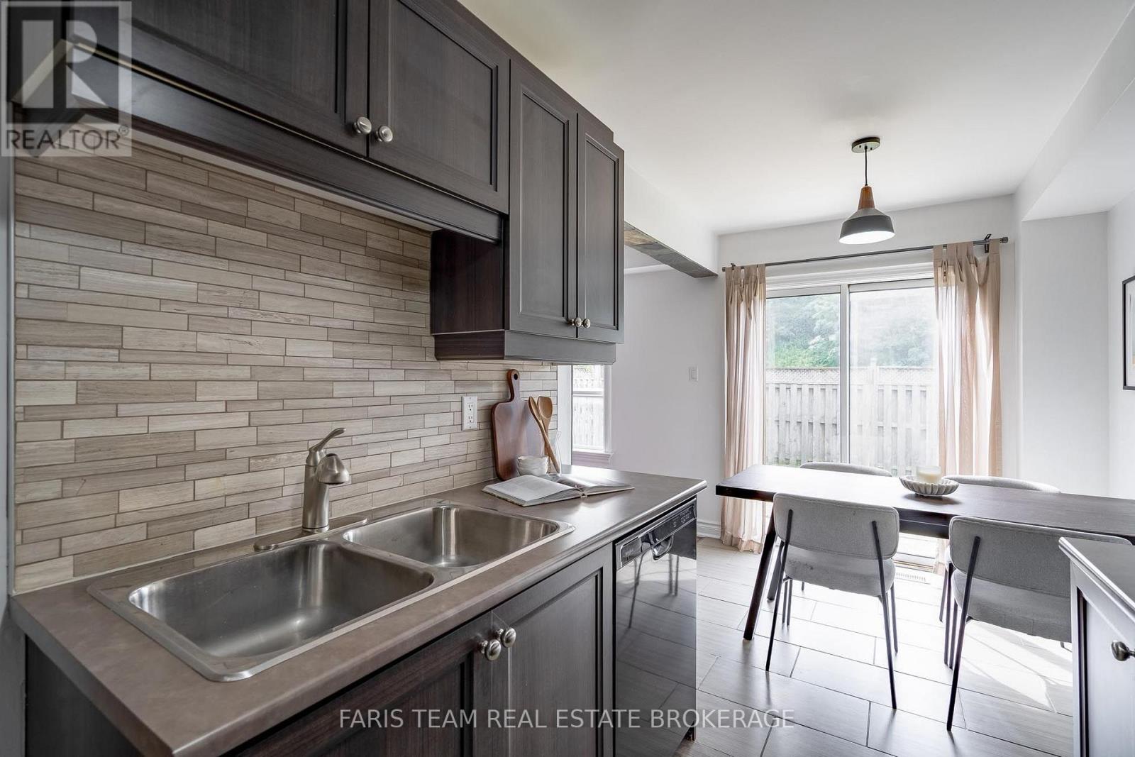 49 Cunningham Drive, Barrie (Ardagh), Ontario  L4N 8L4 - Photo 6 - S13725208