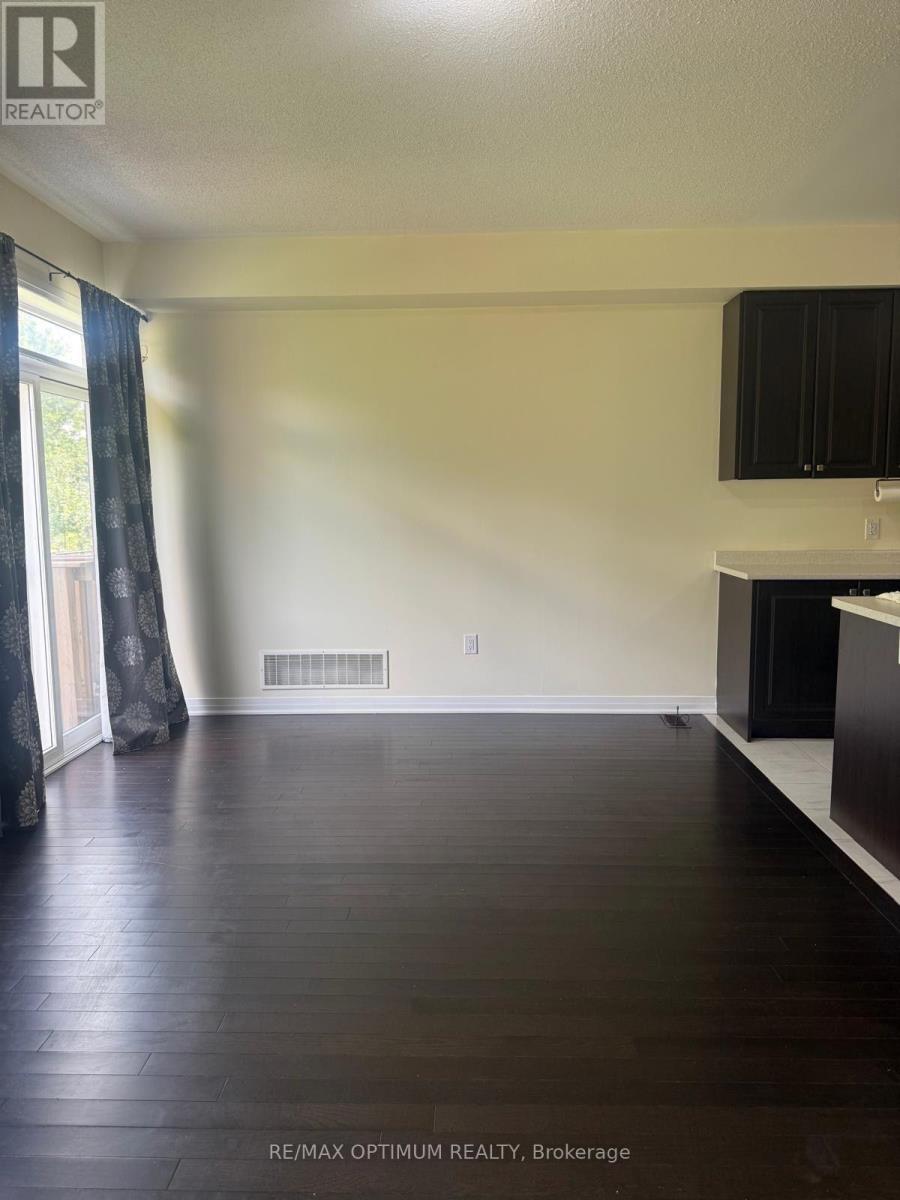 24 Brixham Lane, Brampton, Ontario  L7A 5K2 - Photo 4 - W13725202