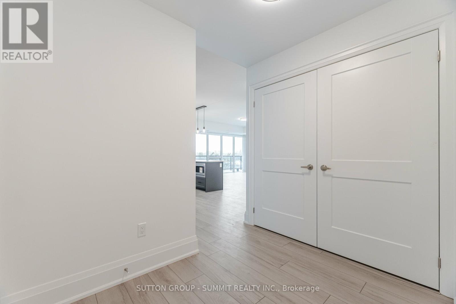 602 - 1035 Southdown Road, Mississauga, Ontario  L5J 0A2 - Photo 3 - W13725228