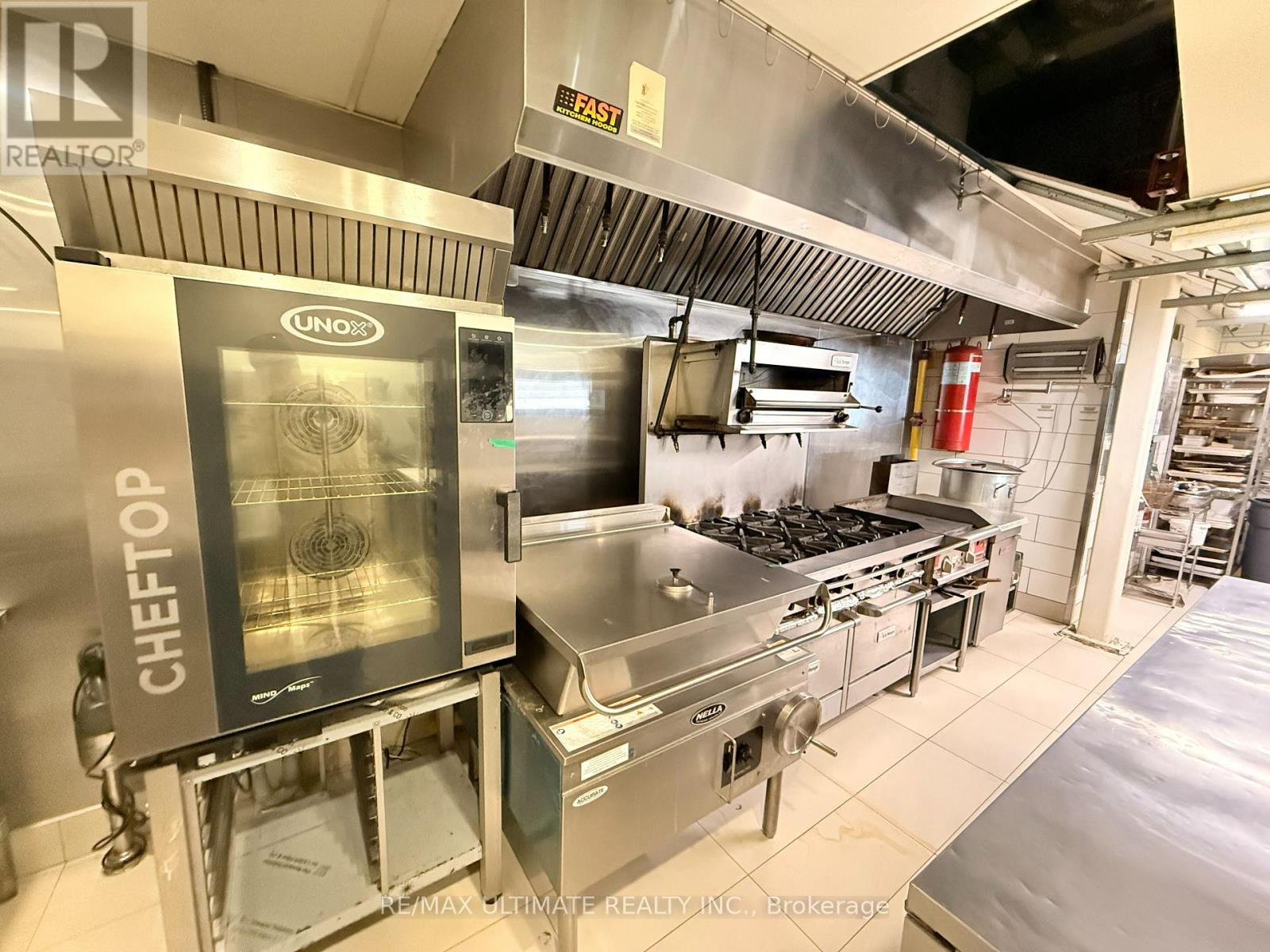 33 Powerhouse Street, Toronto, Ontario  M6H 4K7 - Photo 11 - W13725260