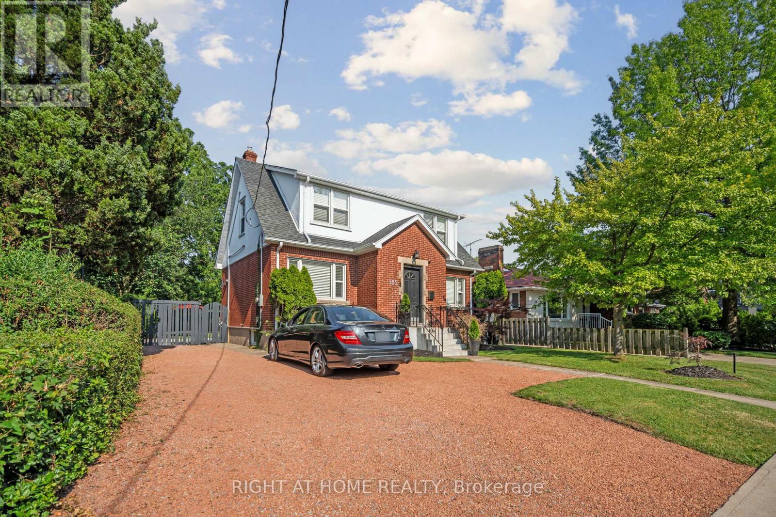 105 GLENRIDGE AVENUE, St. Catharines, Ontario