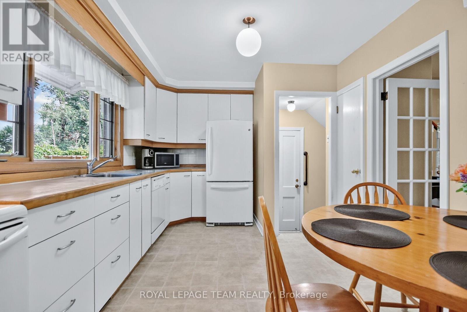 957 Winnington Avenue, Ottawa, Ontario  K2B 5C6 - Photo 14 - X13725288