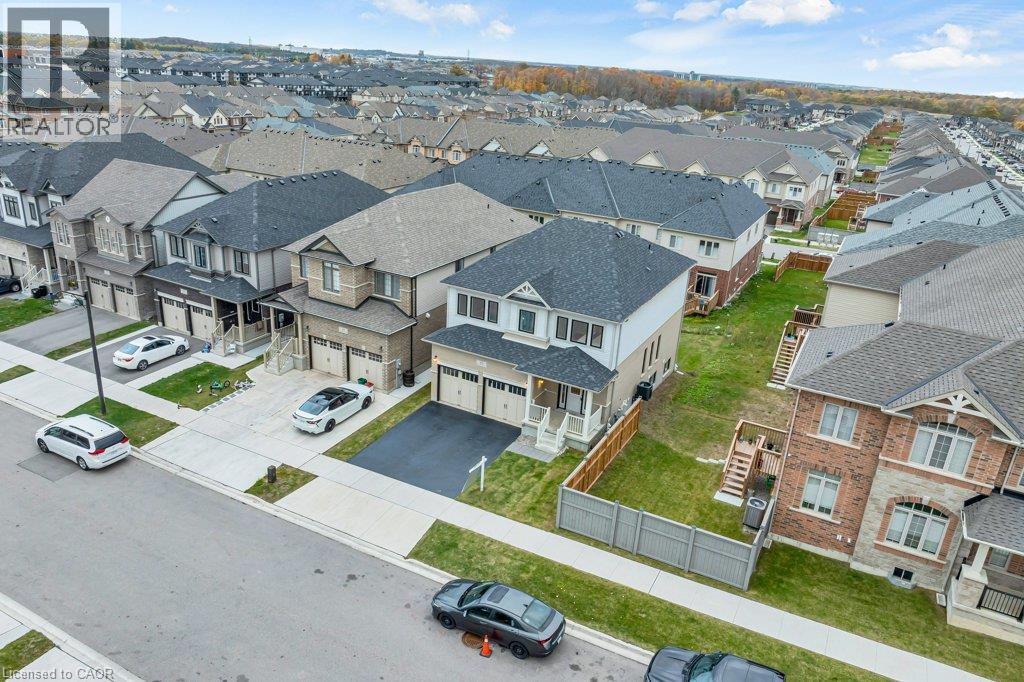 43 Sugar Trail, Kitchener, Ontario  N2R 0S5 - Photo 4 - 40859233