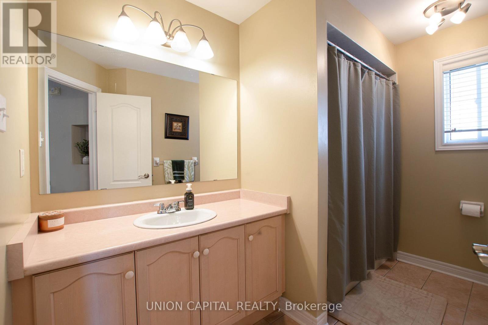 28 Sail Crescent, Vaughan, Ontario  L6A 2Z2 - Photo 32 - N13724710