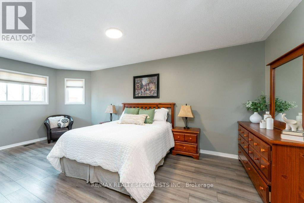 34 Killaloe Crescent, Halton Hills, Ontario  L7G 5N2 - Photo 21 - W13719866
