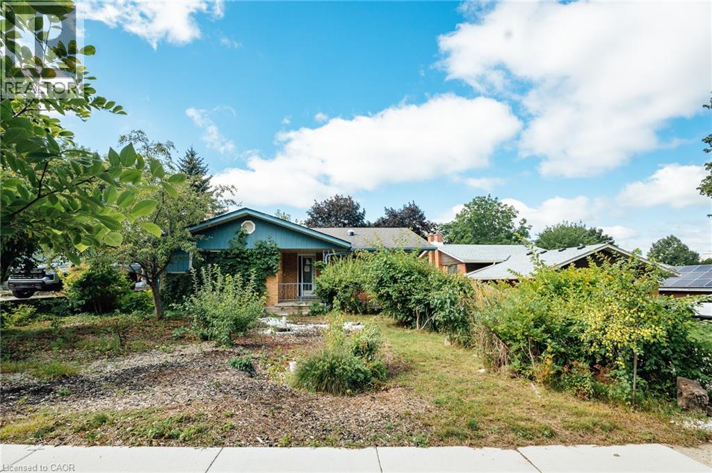 229 WINFIELD Avenue, Waterloo, Ontario