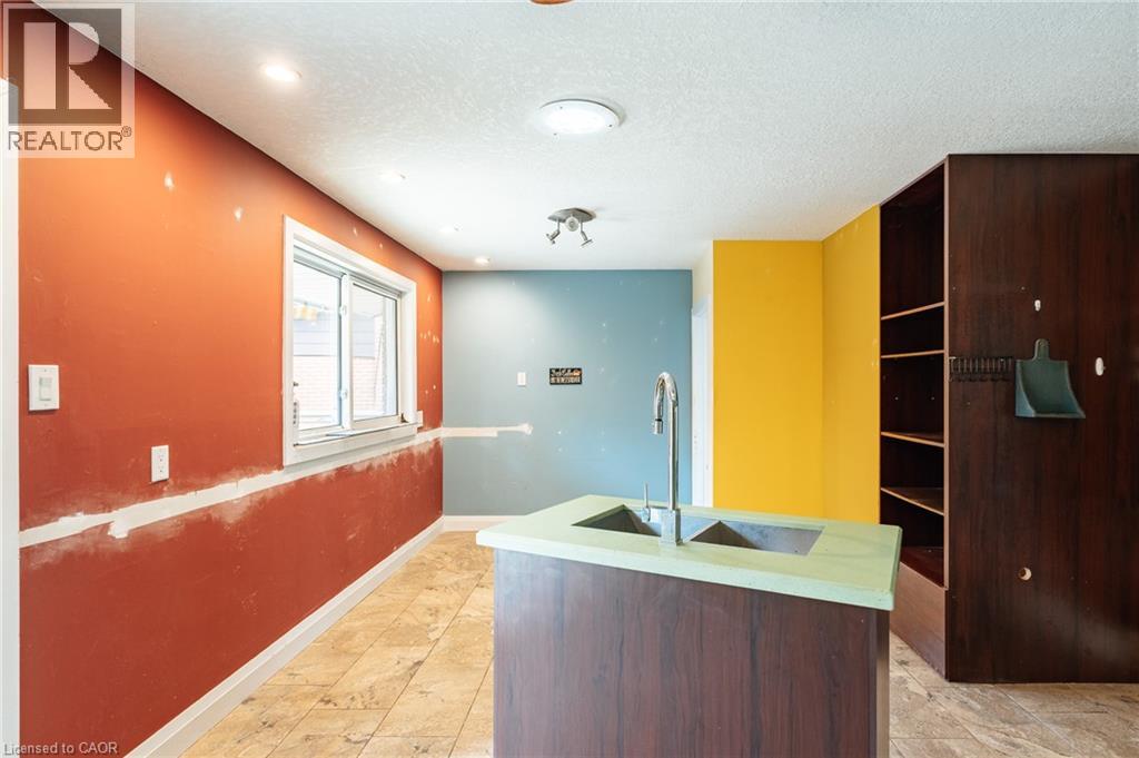 229 Winfield Avenue, Waterloo, Ontario  N2J 3M8 - Photo 13 - 40859251