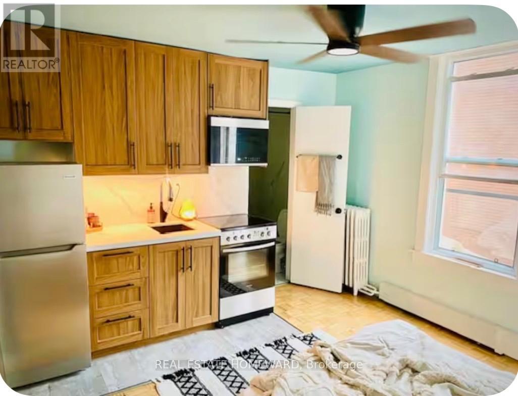 B2 - 426 Markham Street, Toronto, Ontario  M6G 2L2 - Photo 14 - C13725276
