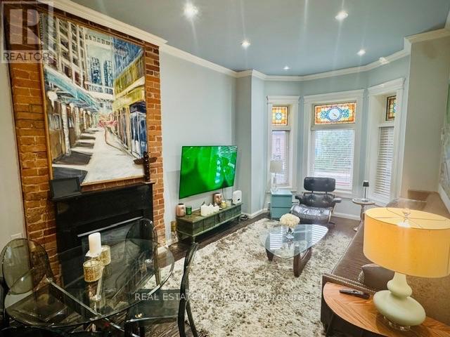 1 - 175 Euclid Avenue, Toronto, Ontario  M6J 2J8 - Photo 11 - C13725278