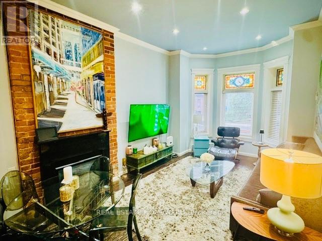 1 - 175 Euclid Avenue, Toronto, Ontario  M6J 2J8 - Photo 15 - C13725278