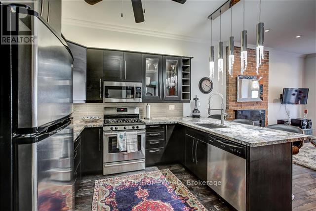 1 - 175 Euclid Avenue, Toronto, Ontario  M6J 2J8 - Photo 7 - C13725278