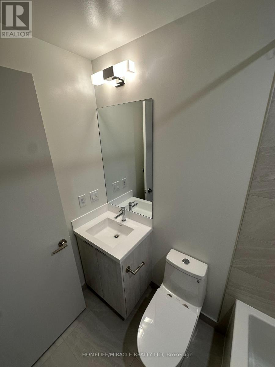 2302 - 400 King Street, Toronto, Ontario  M5V 1K2 - Photo 7 - C13725300