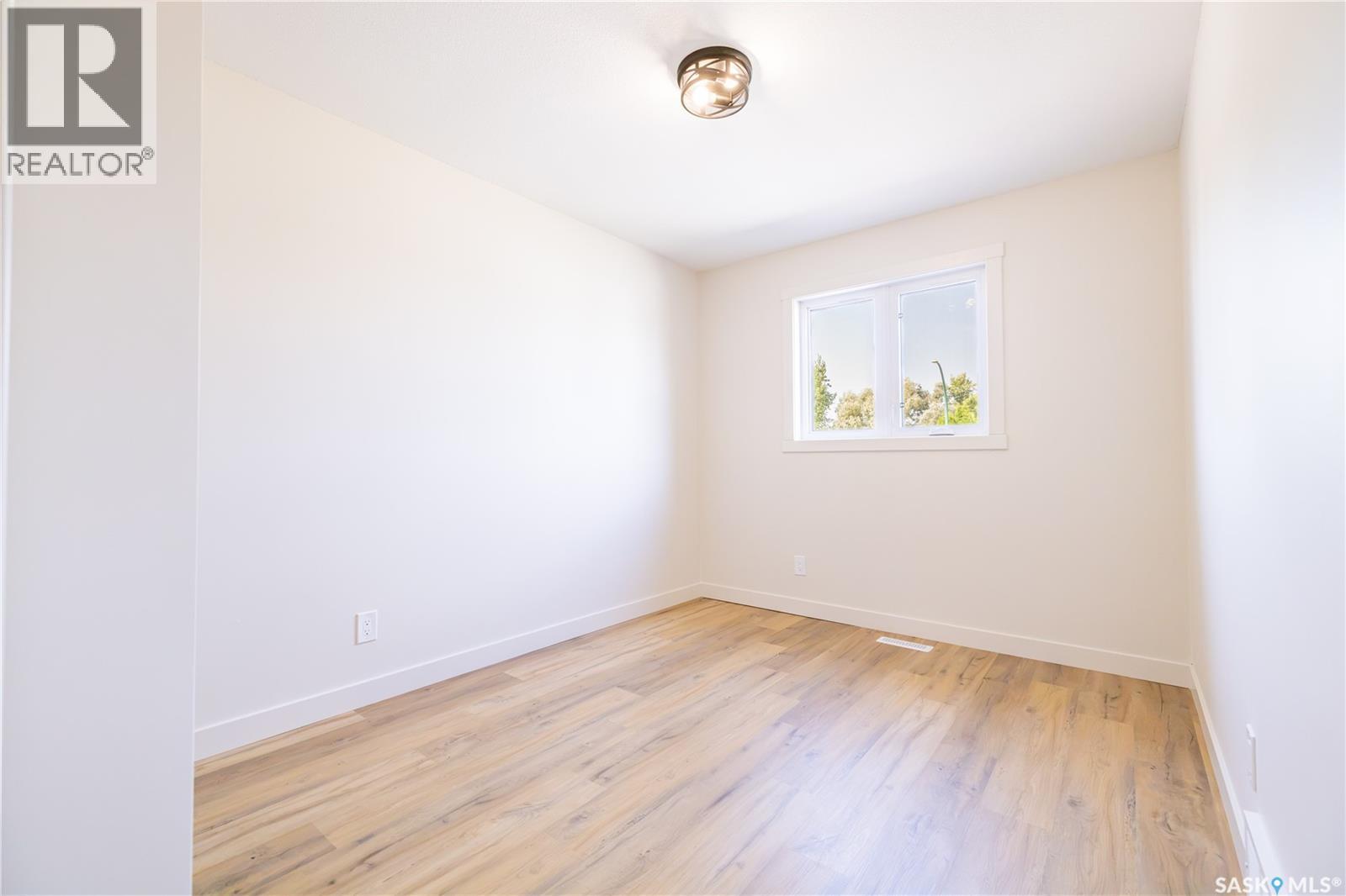 230 Hogg Way, Saskatoon, Saskatchewan  S7N 3W1 - Photo 22 - SK046992