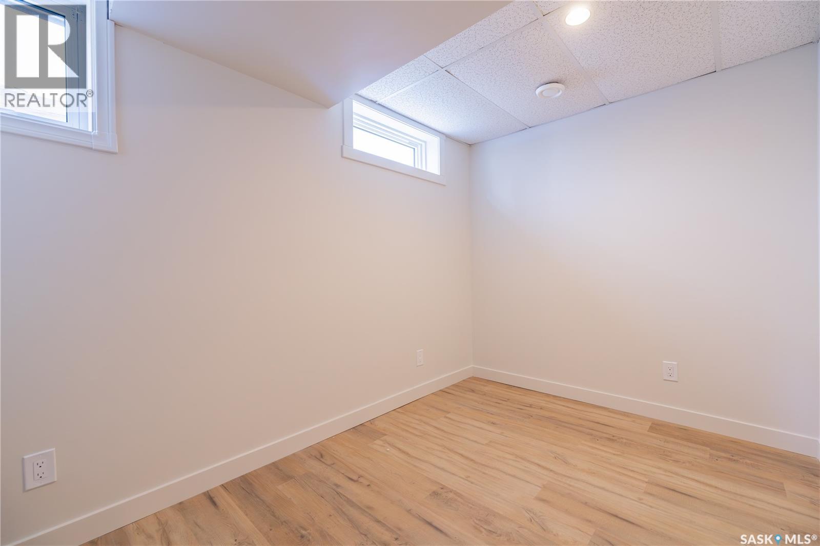 230 Hogg Way, Saskatoon, Saskatchewan  S7N 3W1 - Photo 30 - SK046992