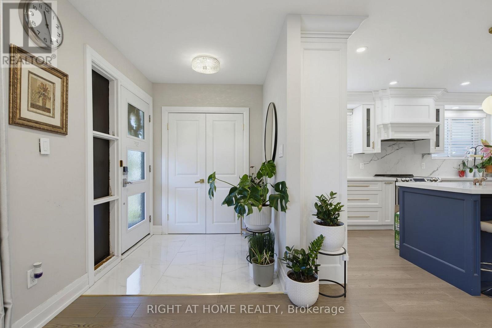 363 Sentinel Road, Toronto, Ontario  M3J 1V1 - Photo 4 - W13724942
