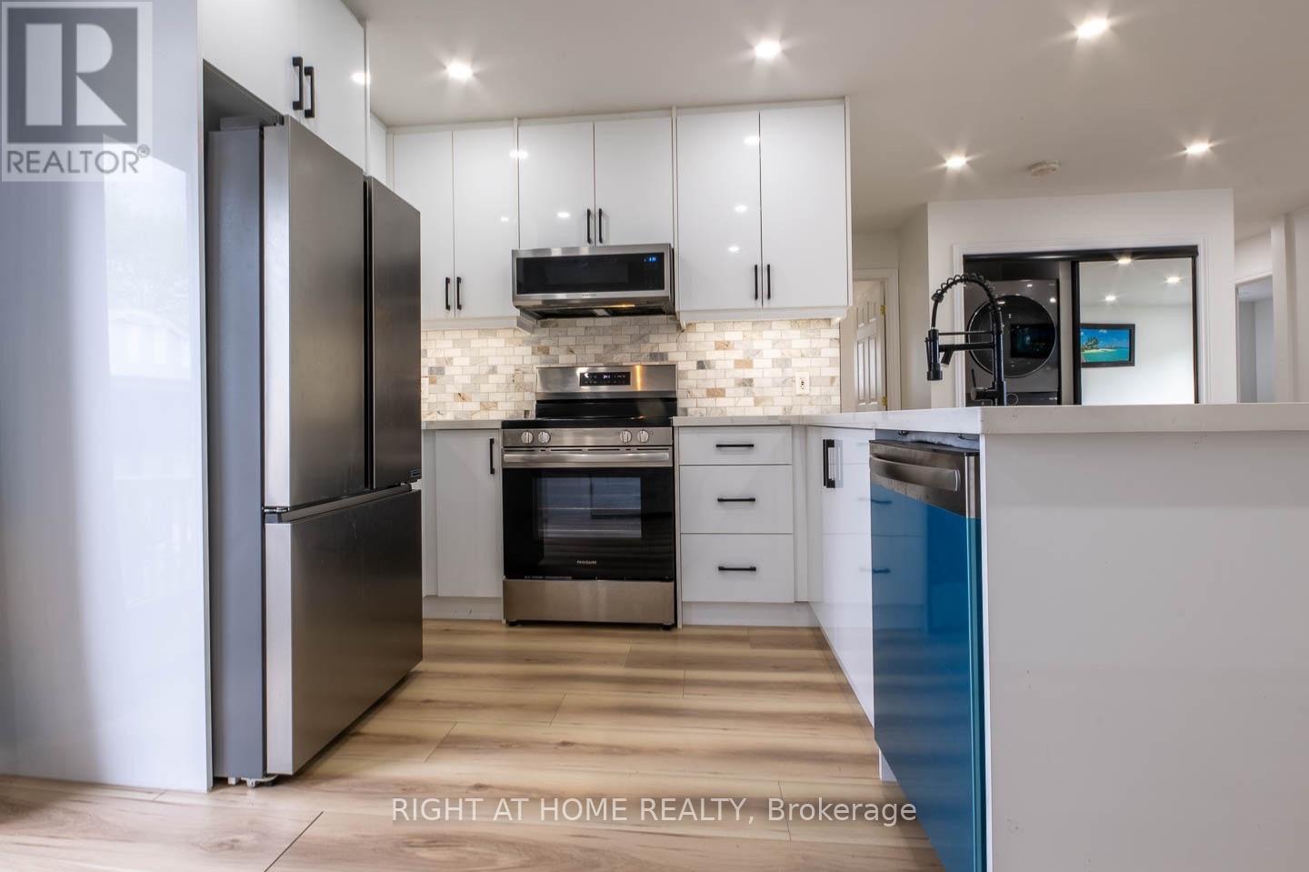 61a Wilkins Street, Quinte West, Ontario K8V 3M6 - Photo 2 - X13716326