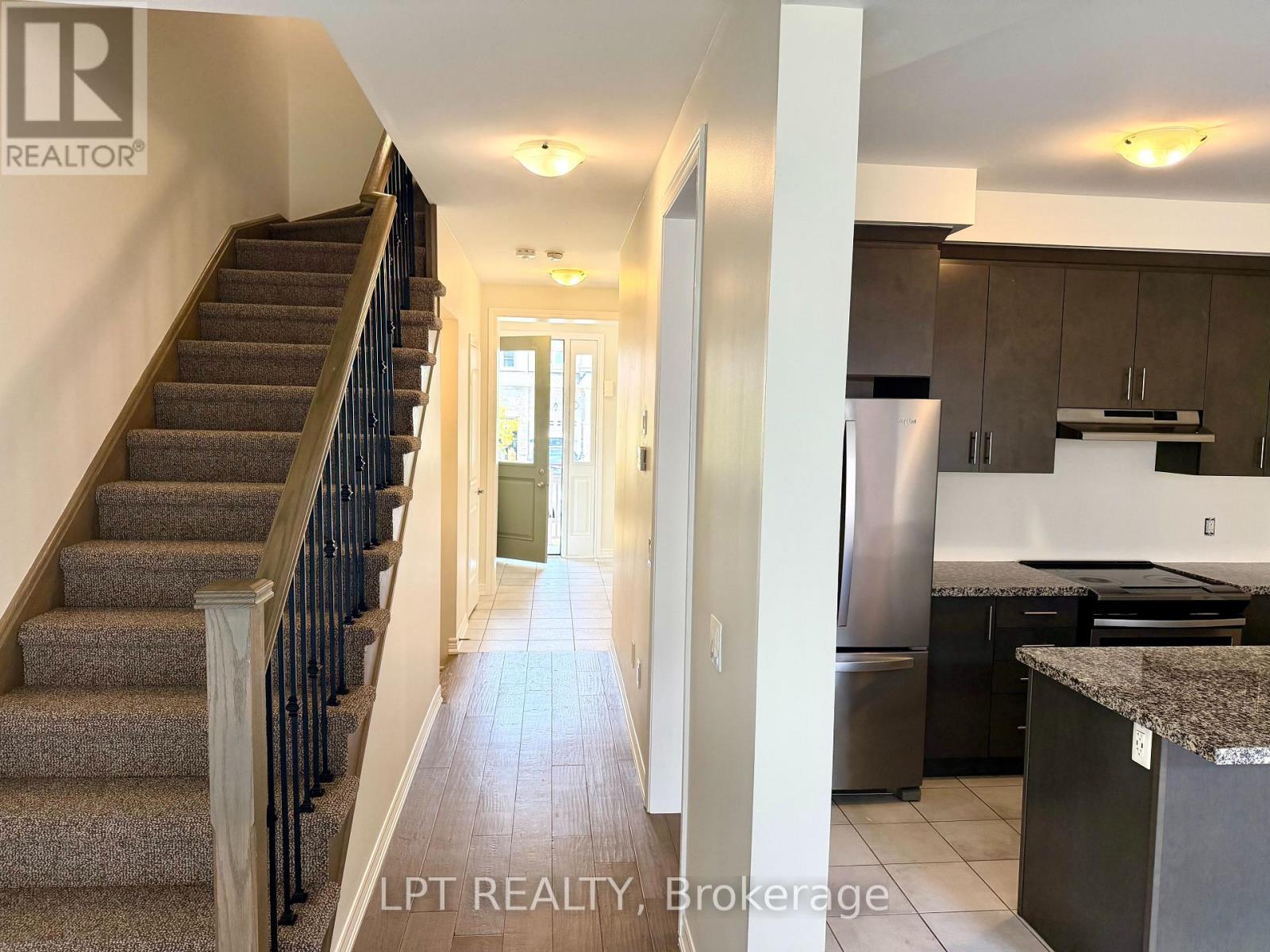 32 Bayonne Drive, Hamilton, Ontario  L8J 0L2 - Photo 4 - X13725270