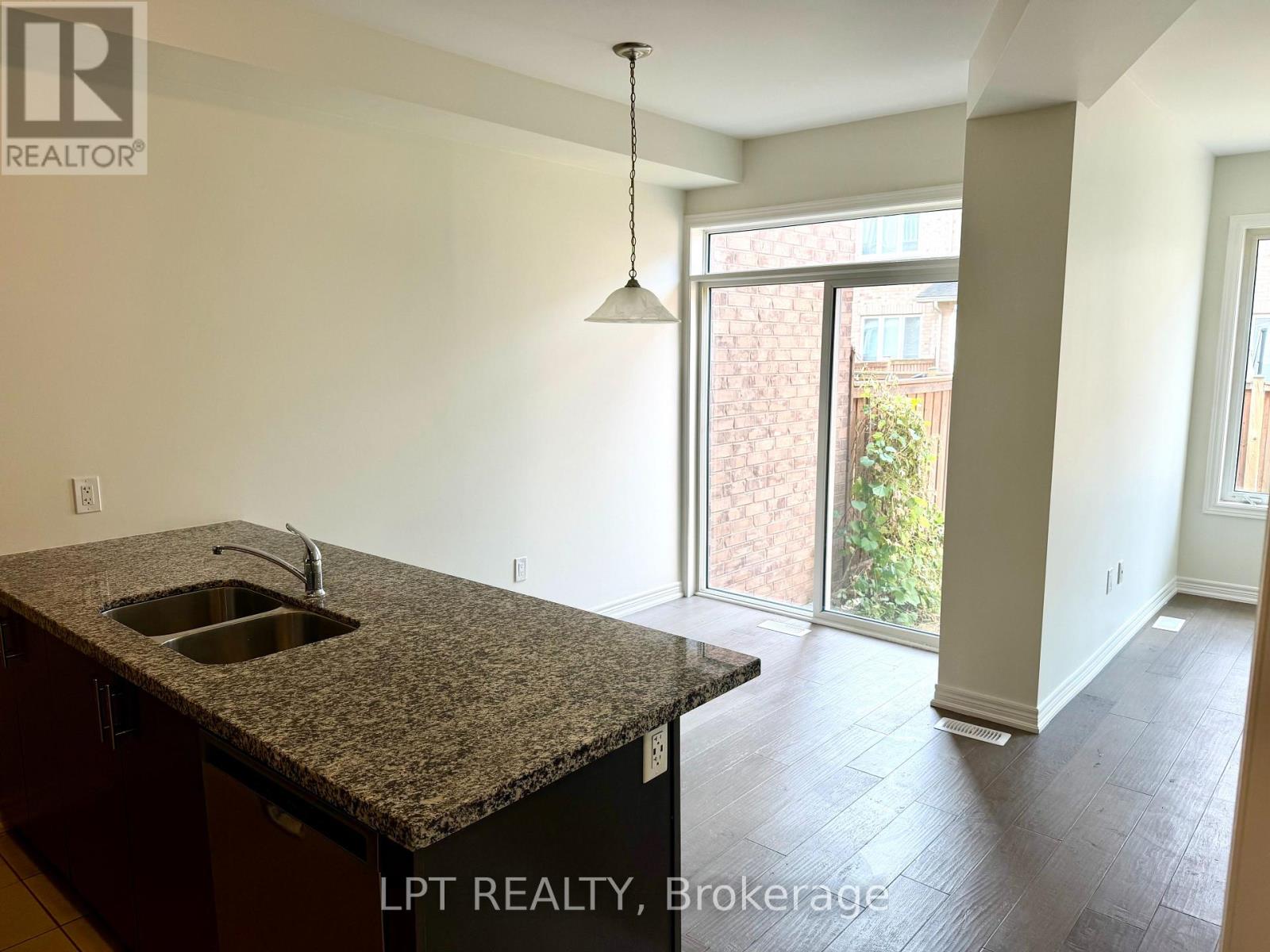 32 Bayonne Drive, Hamilton, Ontario  L8J 0L2 - Photo 5 - X13725270