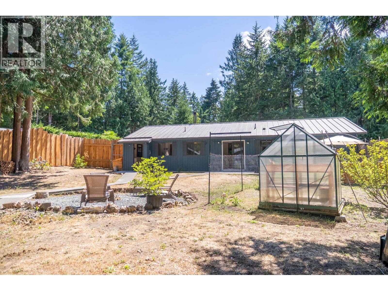 4746 Bosun Way, Pender Island, British Columbia  V0N 2M0 - Photo 5 - R3142145