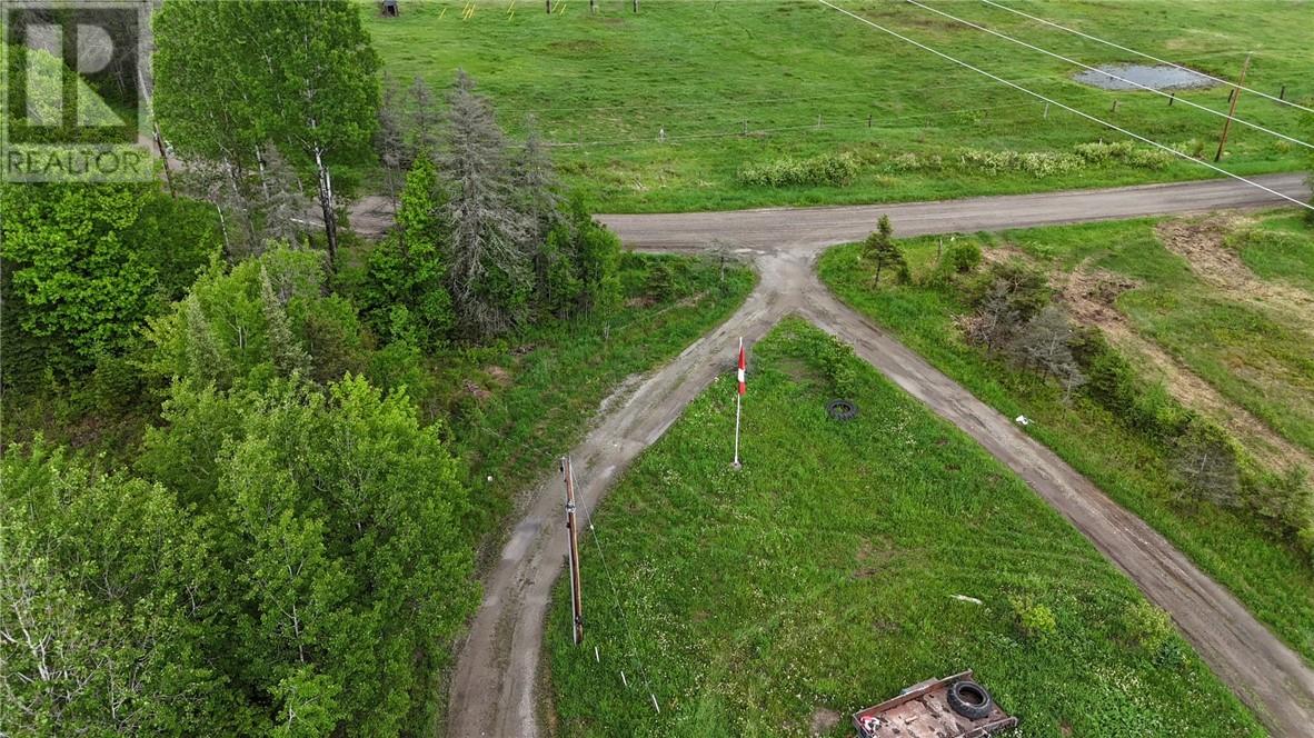 313 Seldom Seen, Massey, Ontario  P0P 1P0 - Photo 5 - 2128445