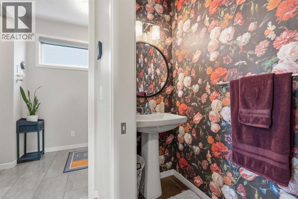 46 Cranarch View, Calgary, Alberta  T3M 0V9 - Photo 19 - A2341063
