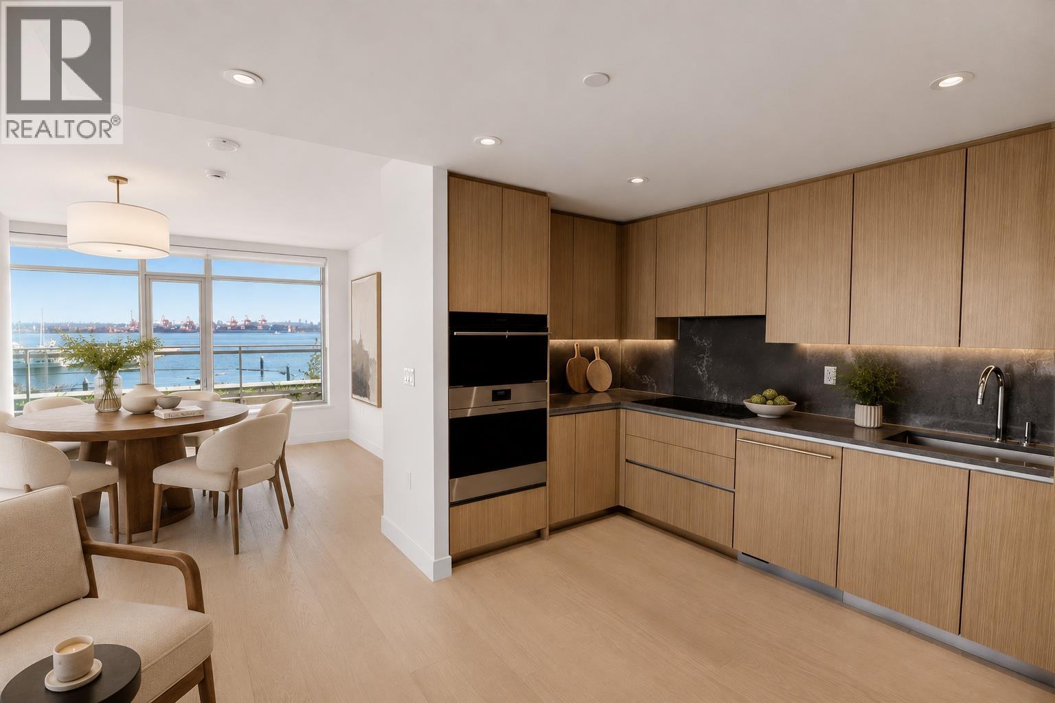 308 785 Harbour Way, North Vancouver, British Columbia  V7P 0G3 - Photo 4 - R3158027