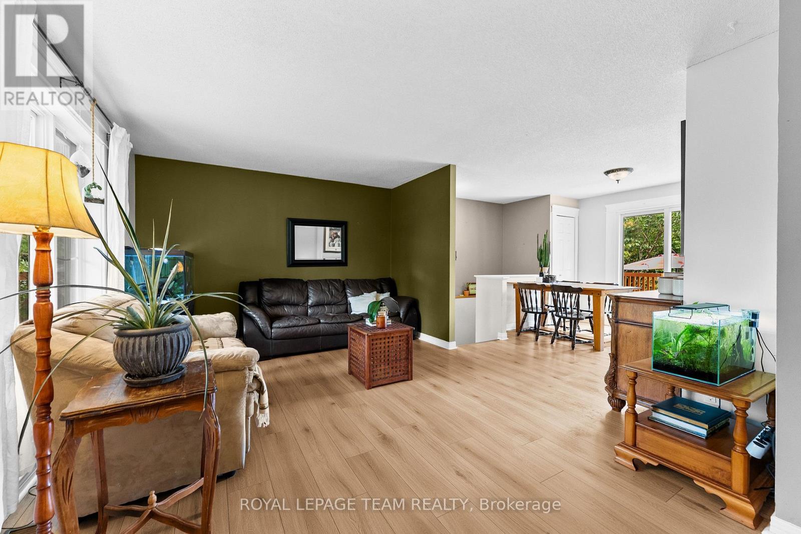 484 Wylie Road, Laurentian Hills, Ontario  K0J 1P0 - Photo 10 - X13725328